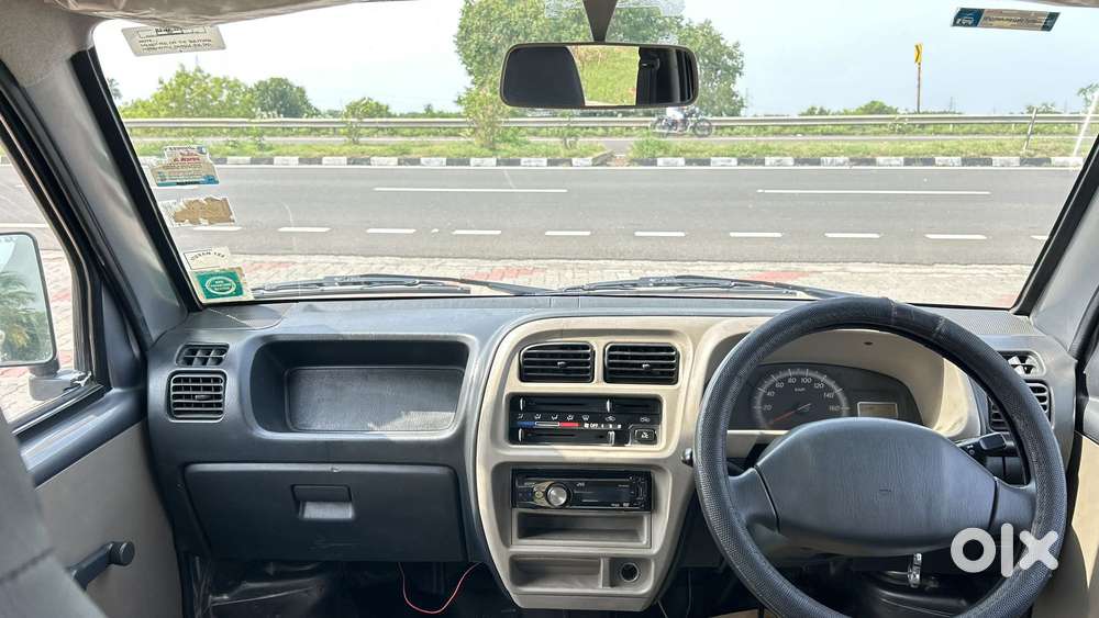 Maruti Suzuki Eeco 5 Str Ac (o), 2015, Petrol