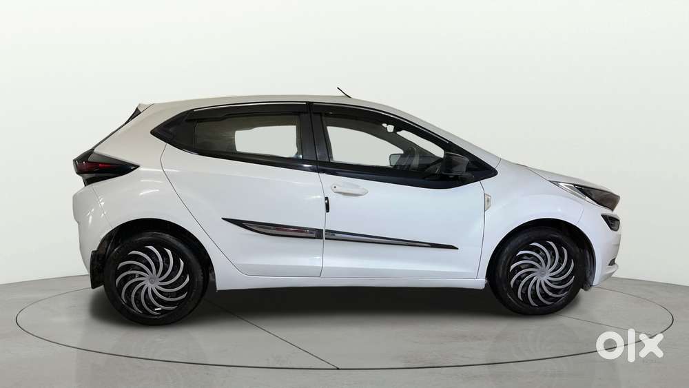 Tata Altroz 1.2 Xm Plus, 2021, Petrol