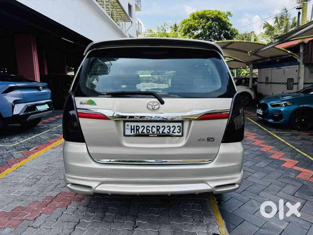 Toyota Innova 2.5 Zx 7 Str Bs-iv, 2015, Diesel