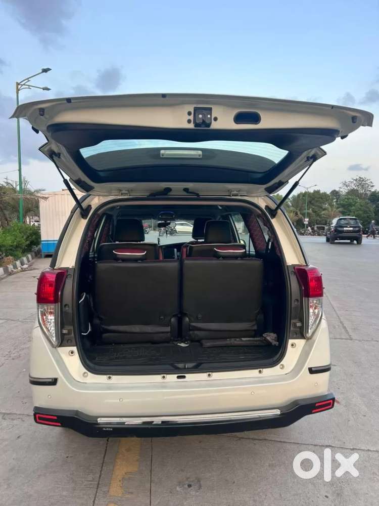 Toyota Innova Crysta [2020-ongoing] 2.4 Vx 7 Str, 2021, Diesel