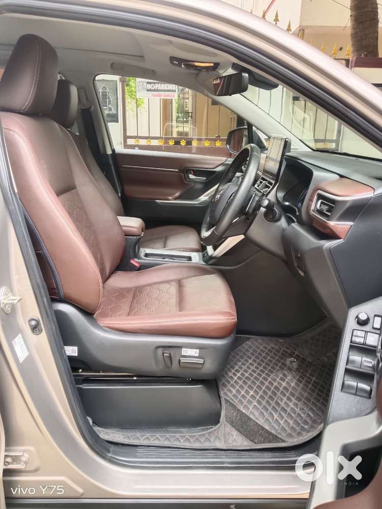 Toyota Innova Hycross 2.0 Zx (o) Hybrid 7 Str, 2023, Diesel