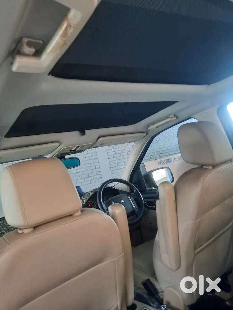 Land Rover Freelander 2 2012 Diesel 140000 Km Driven