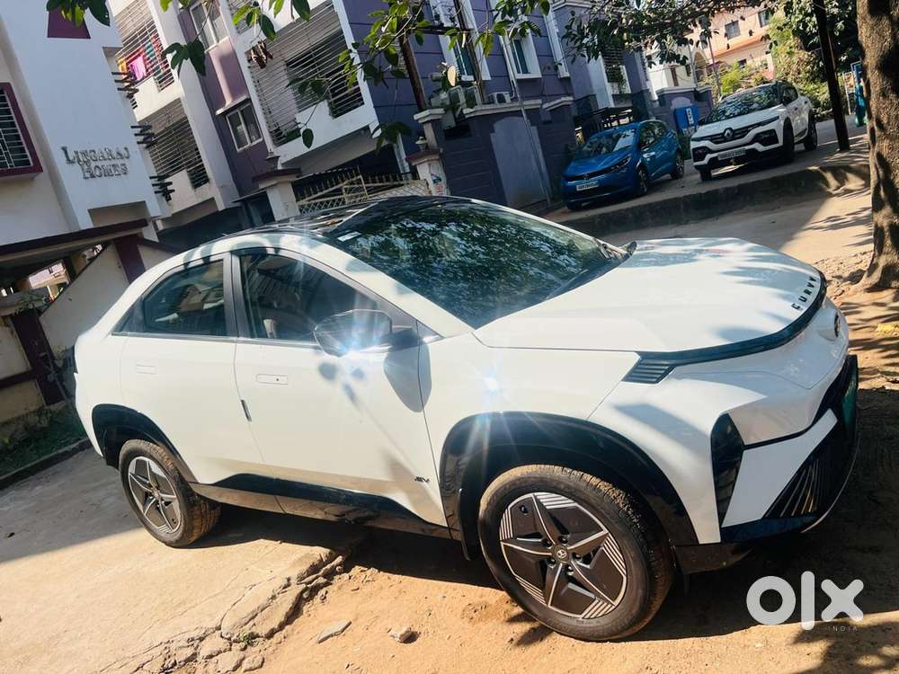 Tata Curvv Ev 2025 Electric 15000 Km Driven