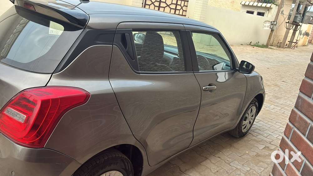 Maruti Suzuki Swift Petrol 2022