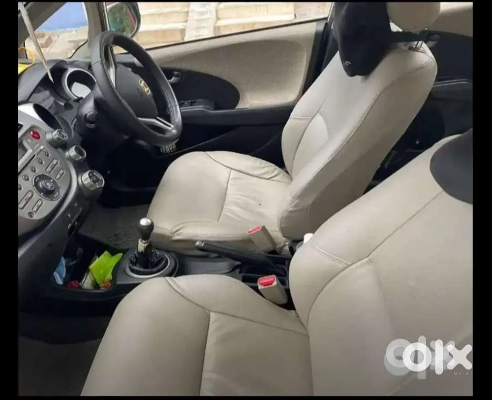 Honda Jazz 2010 Petrol Well Maintained With Dual Air Bags