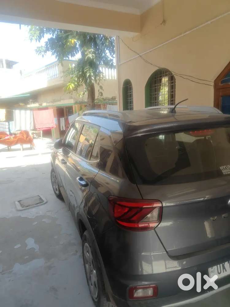 Hyundai Venue 2020 Petrol 18000 Km Driven