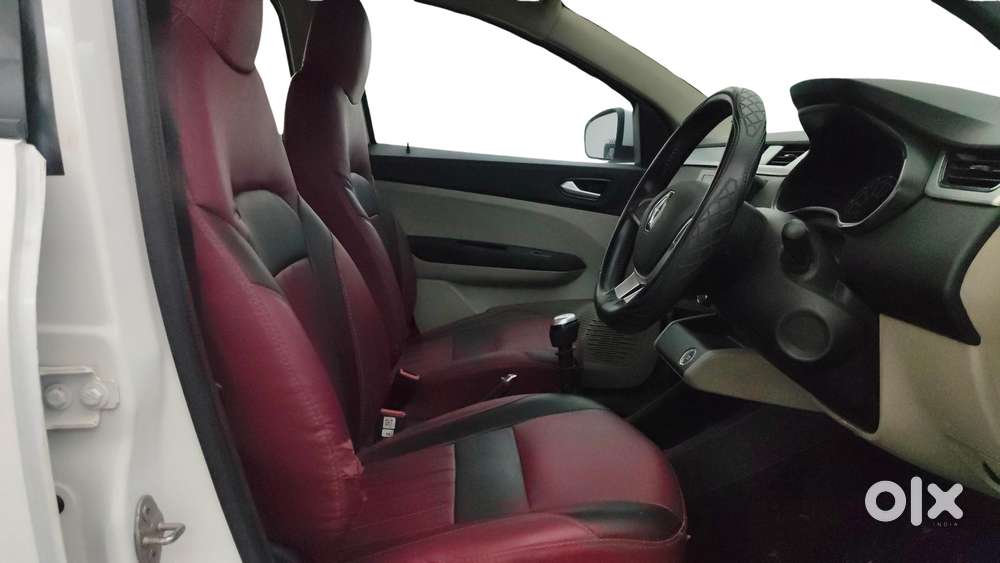 Renault Triber Rxz, 2019, Petrol