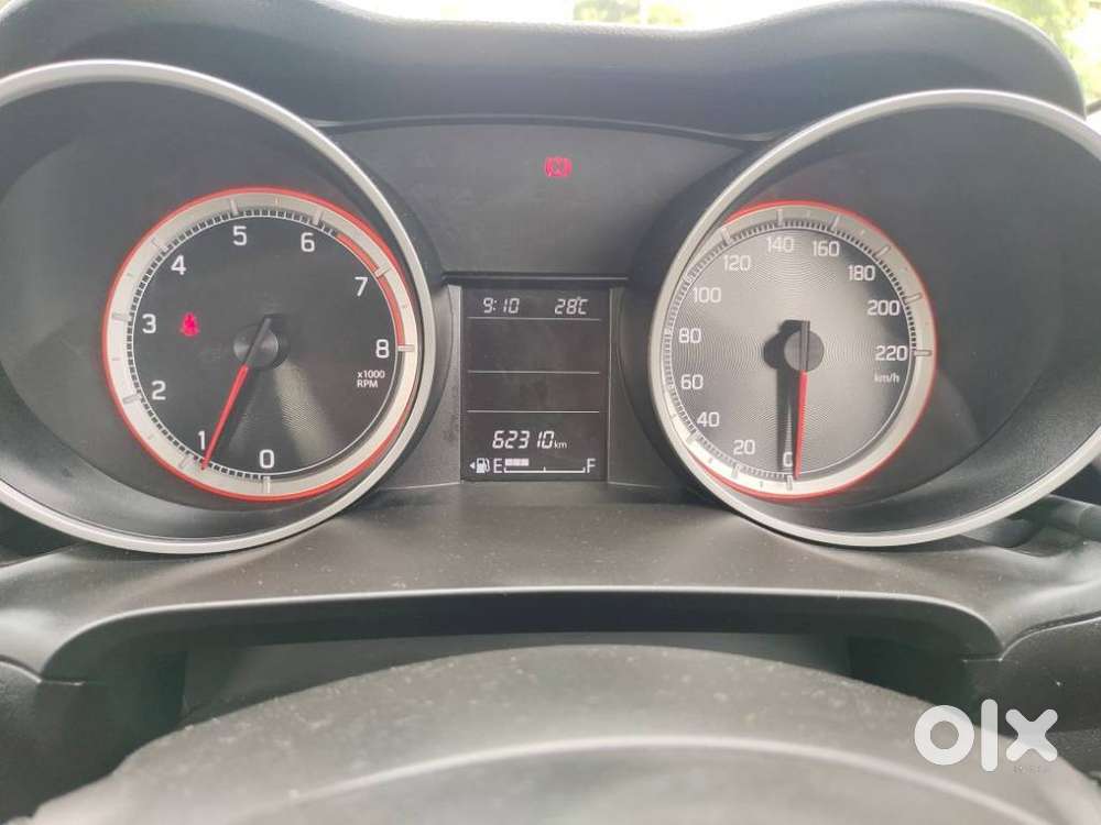 Maruti Suzuki Swift Vvt Zxi, 2022, Petrol
