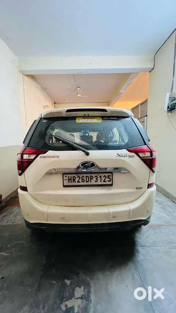Mahindra Xuv500 W11