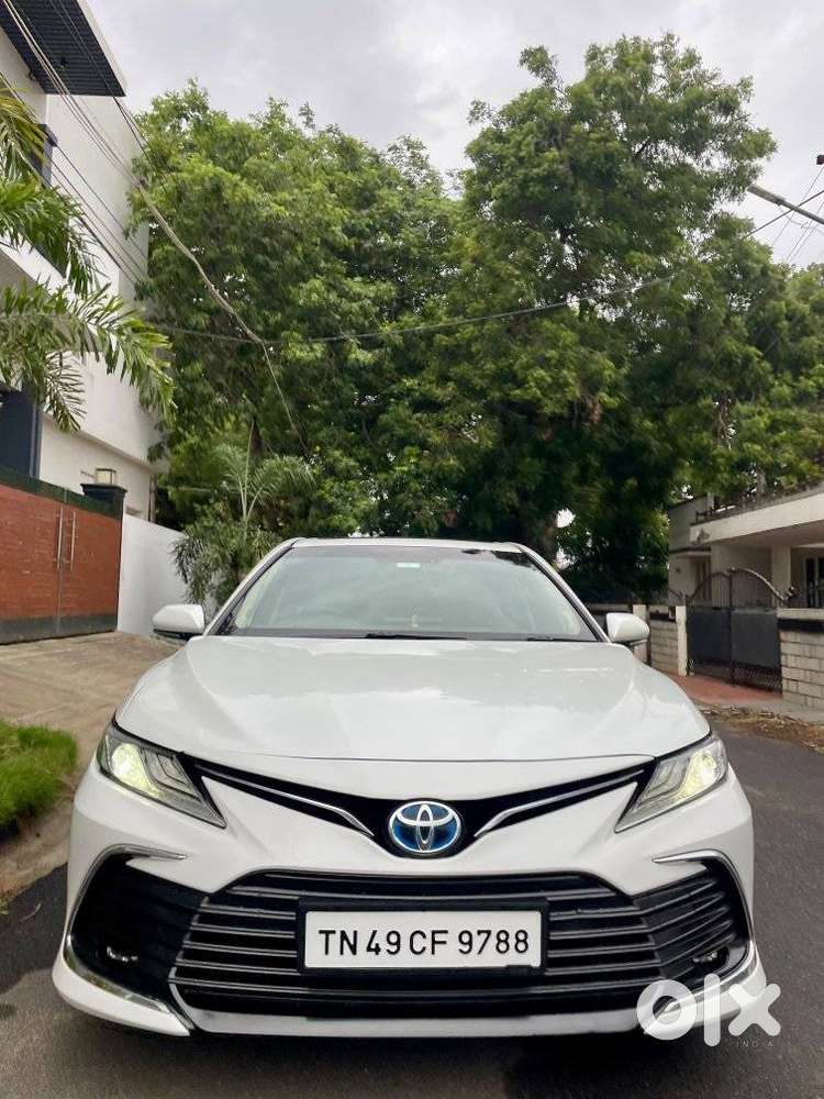 Toyota Camry Hybrid, 2022, Petrol