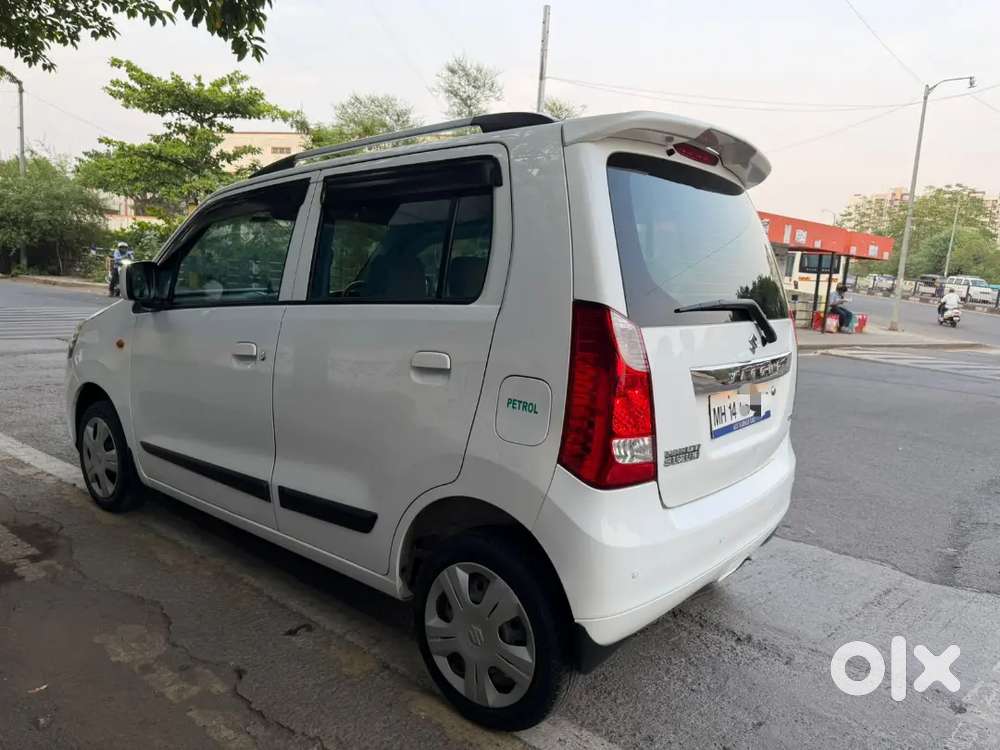 Maruti Suzuki Wagonr Vxi Auto