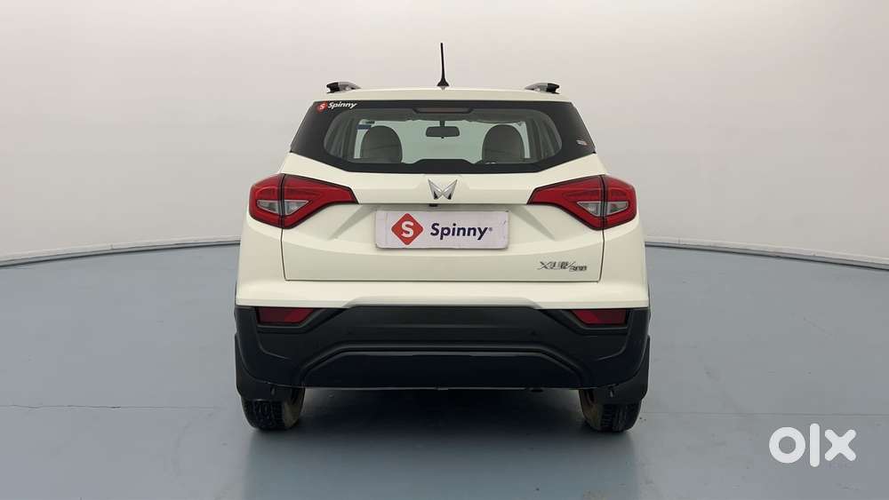 Mahindra Xuv300 W6, 2023, Petrol