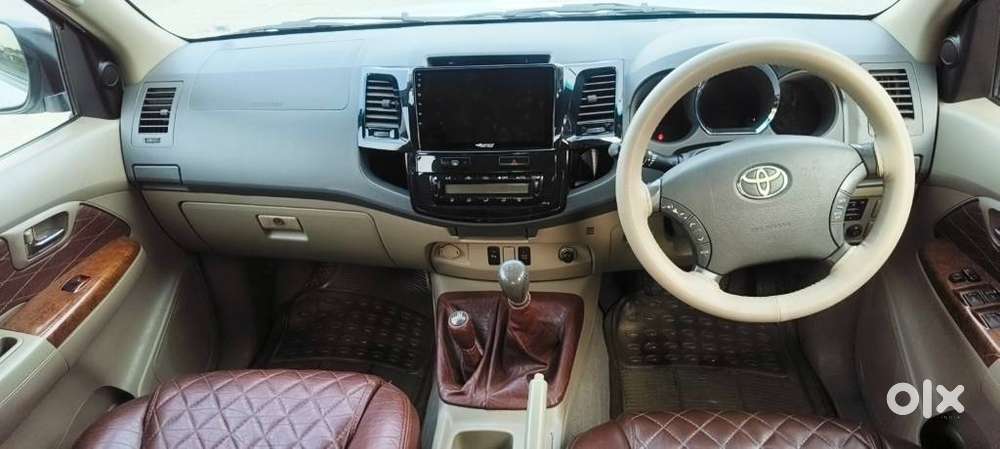 Toyota Fortuner 3.0 4x4 Manual, 2010, Diesel