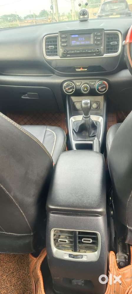 Hyundai Venue 1.2 S Plus, 2021, Petrol
