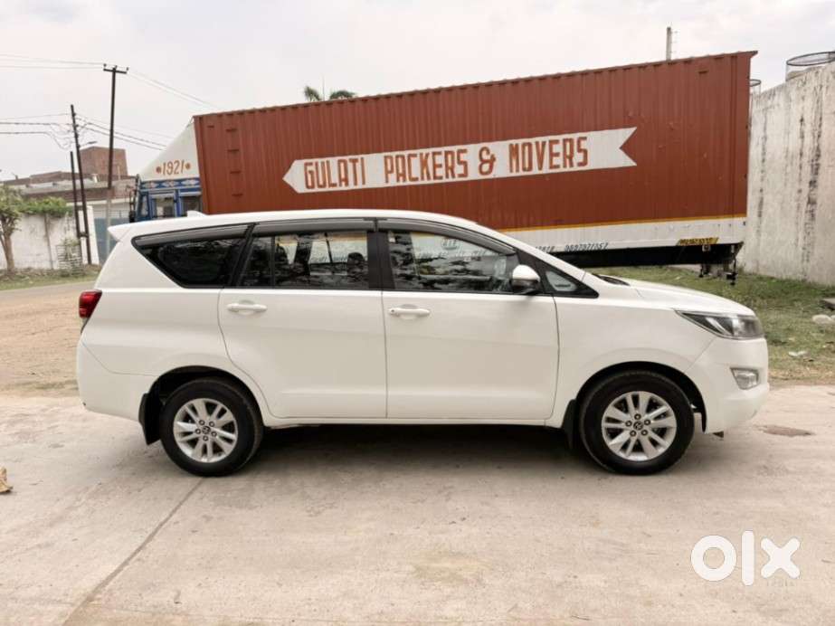 Toyota Innova Crysta 2.4 G Mt 8s, 2017, Diesel