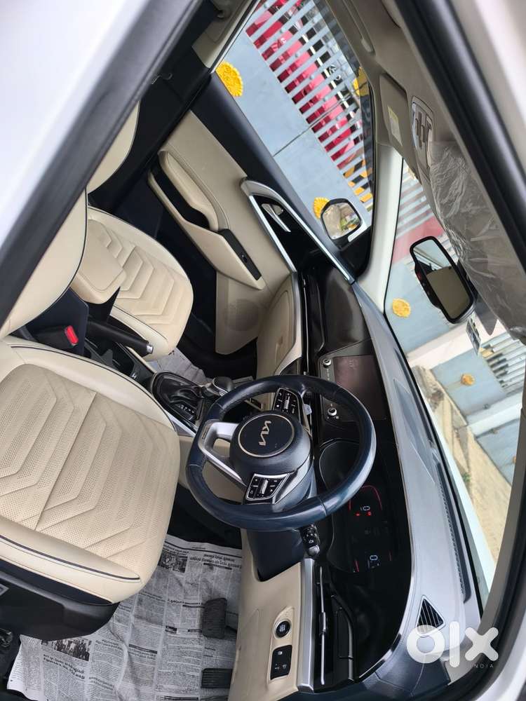 Kia Carens 1.4 Luxury Plus 6 Str, 2022, Diesel