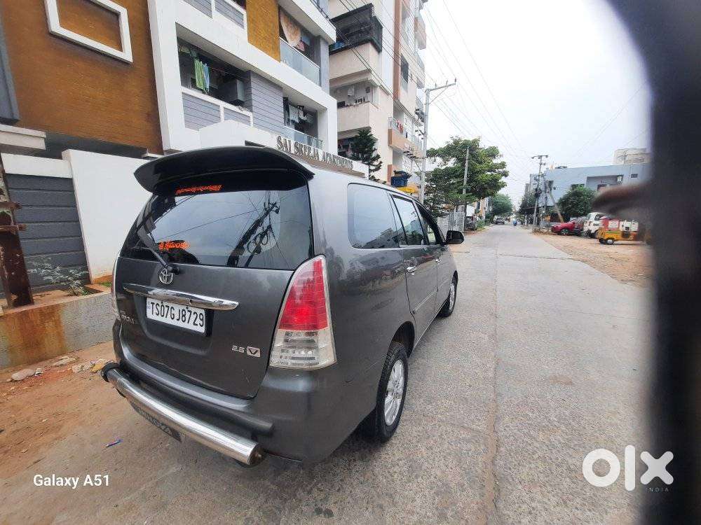 Toyota Innova 2004-2011 2.5 G (diesel) 8 Seater Bs Iv, 2011, Diesel
