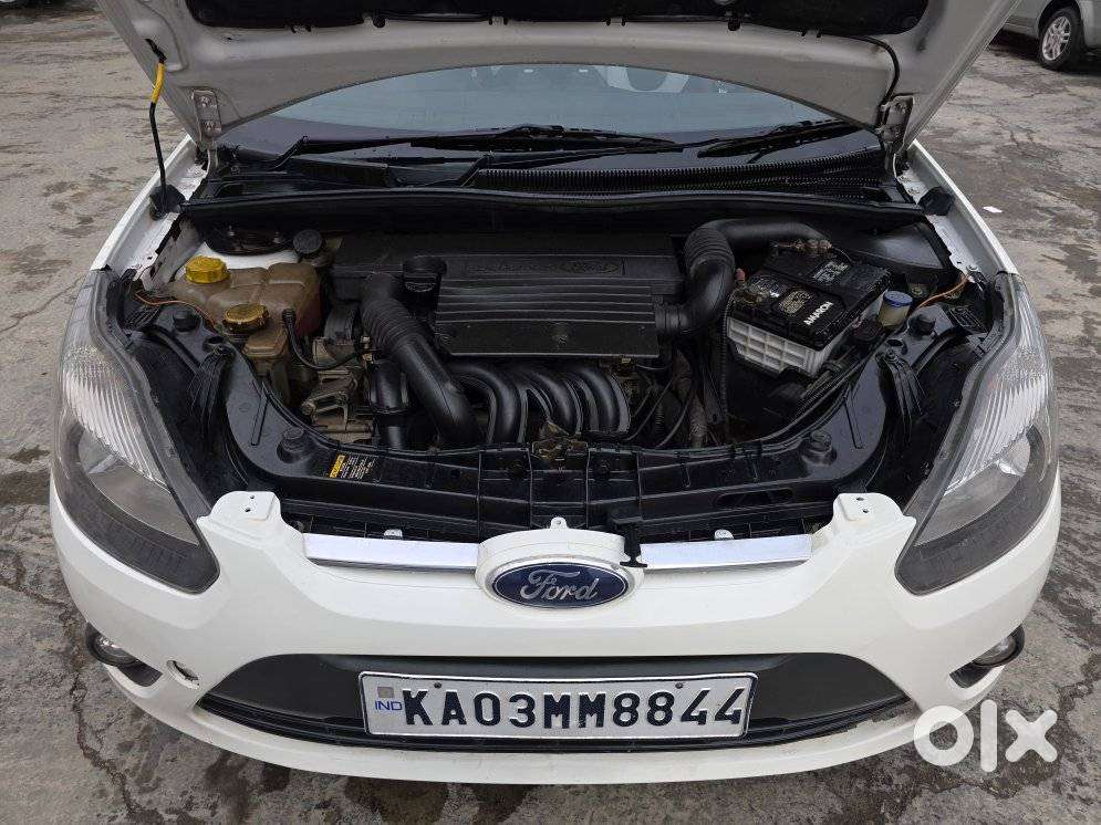 Ford Figo, 2010, Petrol