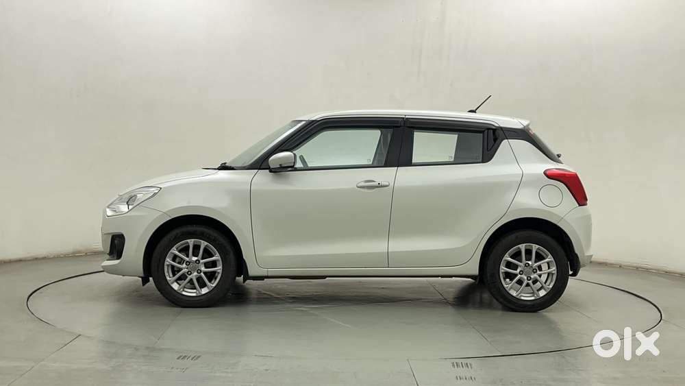 Maruti Suzuki Swift 1.3 Zxi, 2023, Petrol