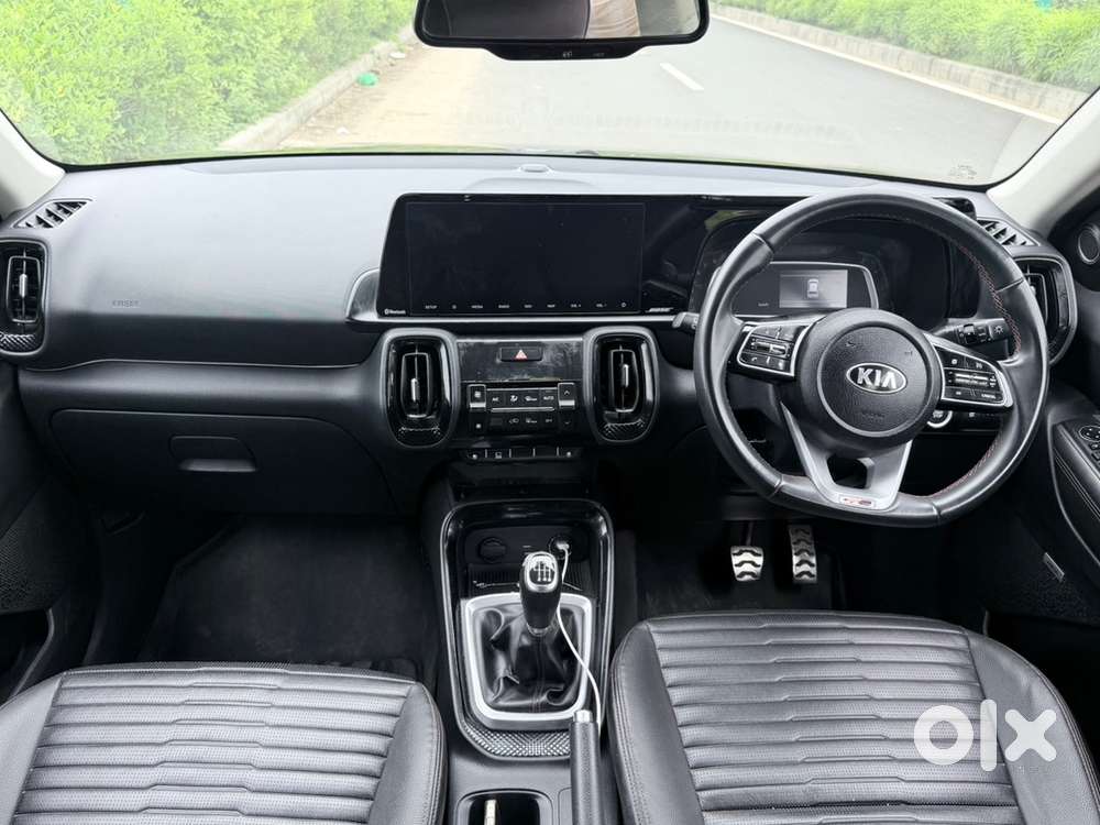 Kia Sonet Petrol 2021