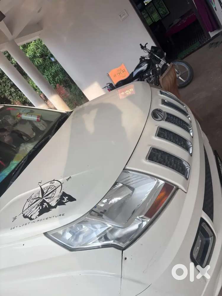 Mahindra Tuv 300 2016