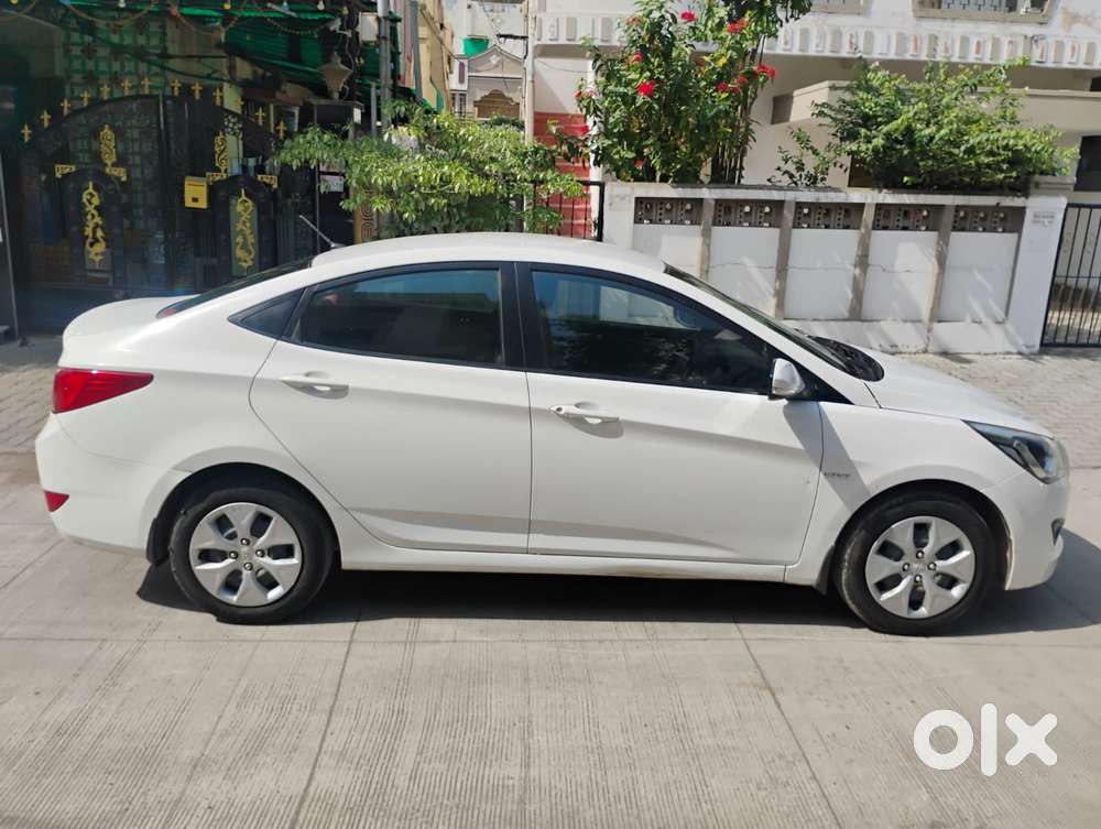 Hyundai Verna 1.5 S Vtvt, 2016, Petrol
