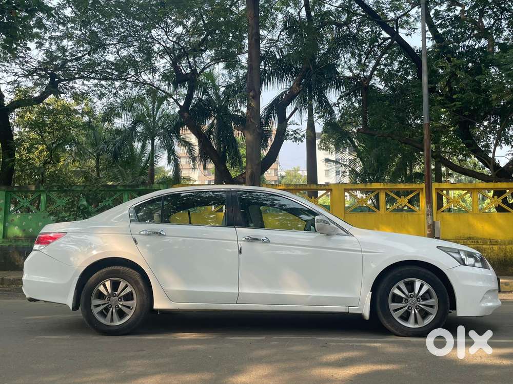 Honda Accord 2.4 Elegance Manual, 2013, Cng & Hybrids