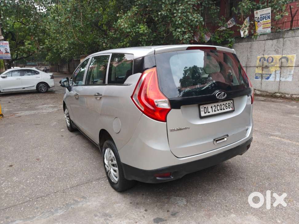 Mahindra Marazzo