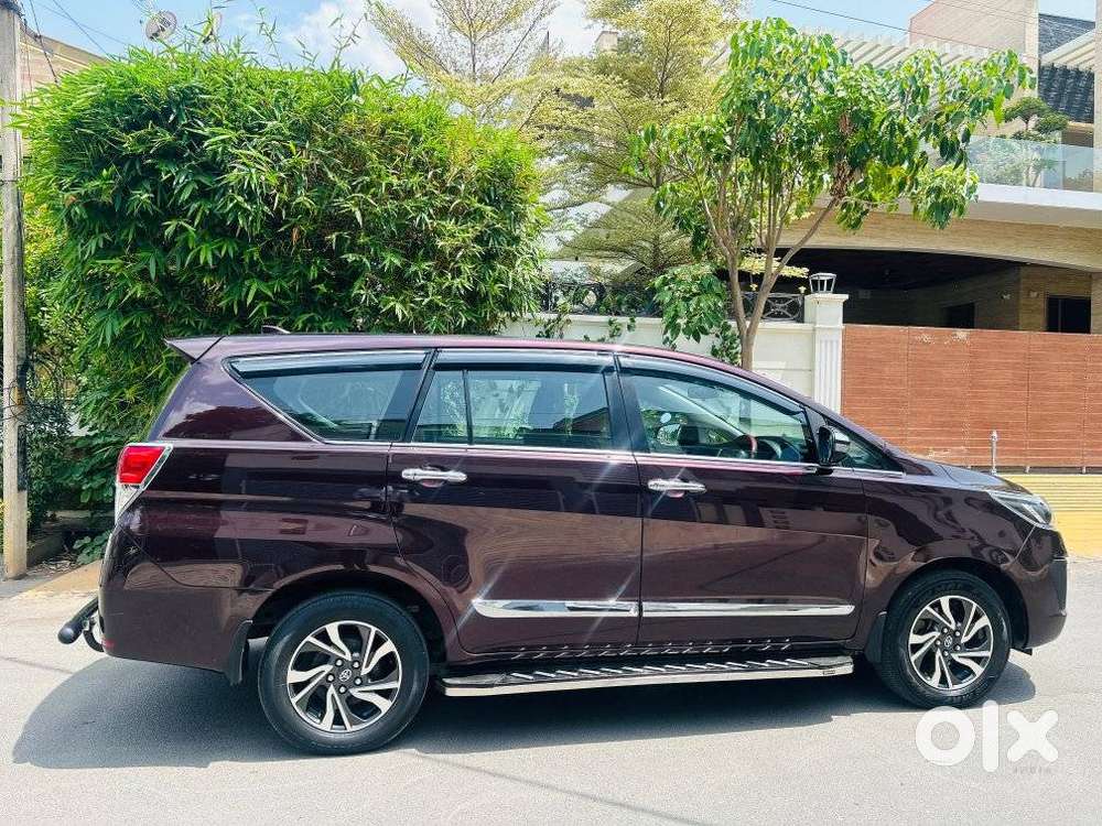 Toyota Innova Crysta 2.4 V 7 Str, 2022, Diesel