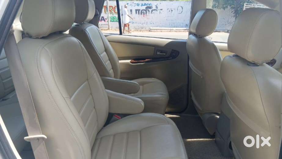 Toyota Innova Crysta, 2014, Diesel