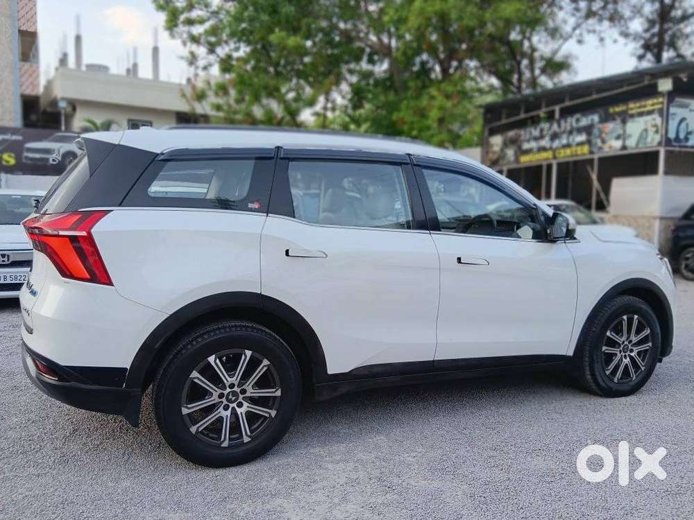 Mahindra Xuv700 2.2 Ax 7 Diesel At Str, 2022, Diesel