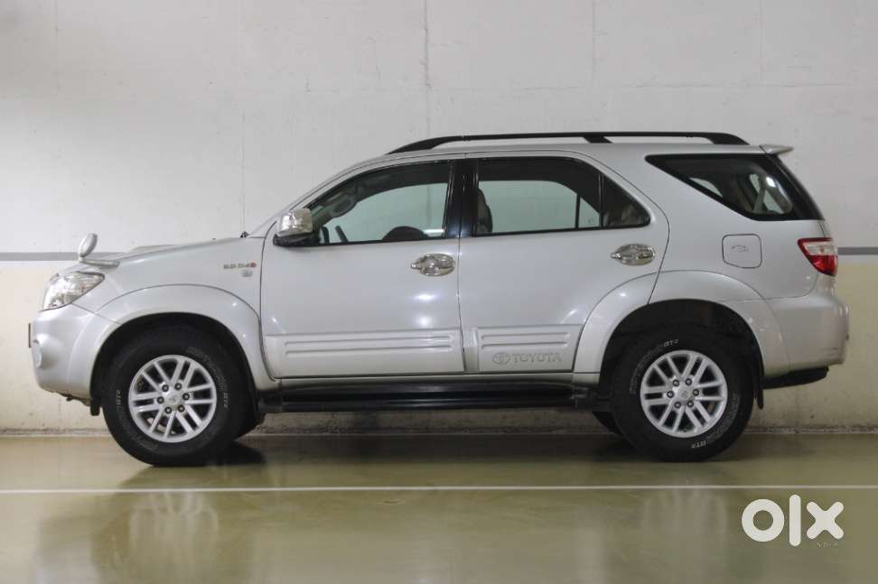 Toyota Fortuner 3.0 4x4 Manual, 2010, Diesel