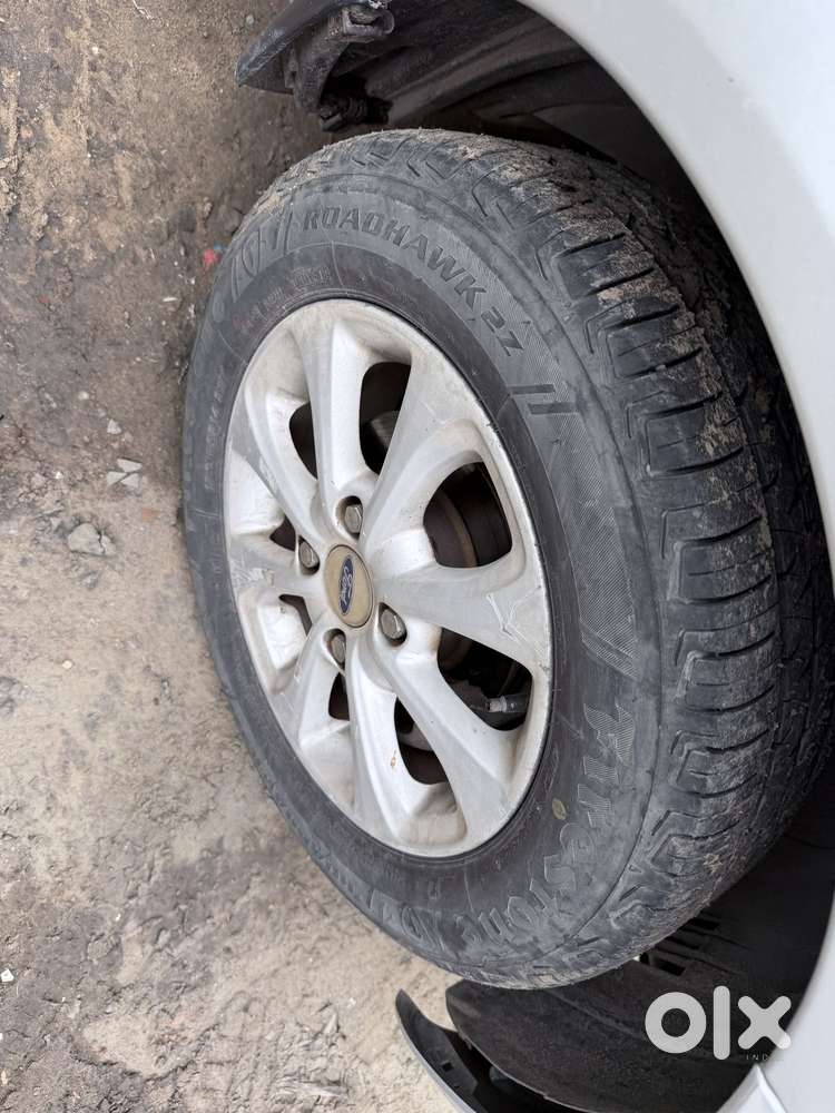 Ford Figo Petrol Titanium, 2011, Petrol
