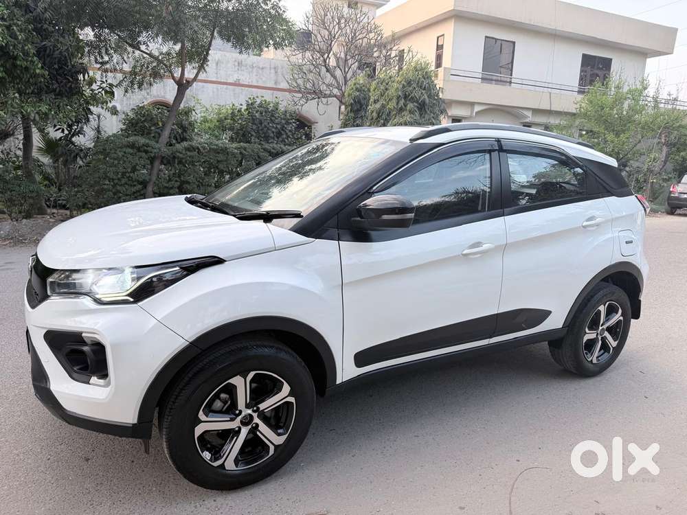 Tata Nexon 1.2 Revotron Xz Plus (s), 2023, Petrol