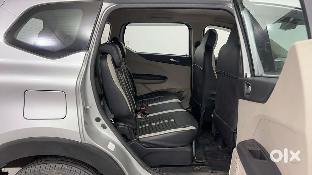Renault Triber Rxz Easy-r Amt, 2022, Petrol