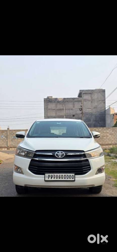 Toyota Innova Crysta 2.8 Gx At, 2017, Diesel
