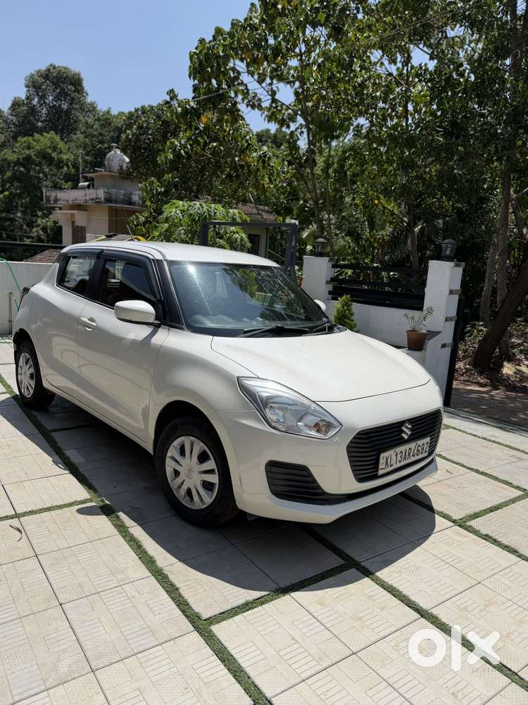 Maruti Suzuki Swift Vxi + Manual, 2020, Petrol