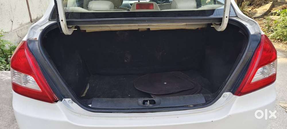 Maruti Suzuki Swift Dzire Vdi Optional, 2016, Diesel