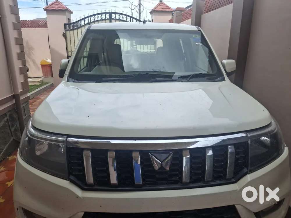 Mahindra Bolero Neo N10