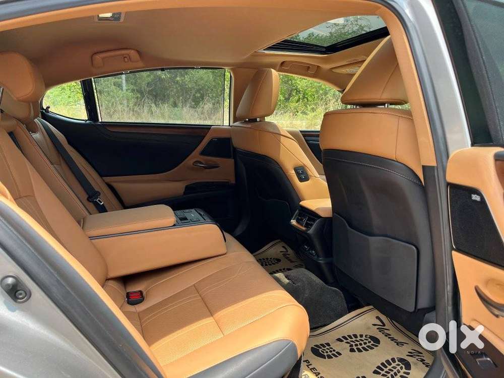 Lexus Es 300h Luxury, 2022, Petrol