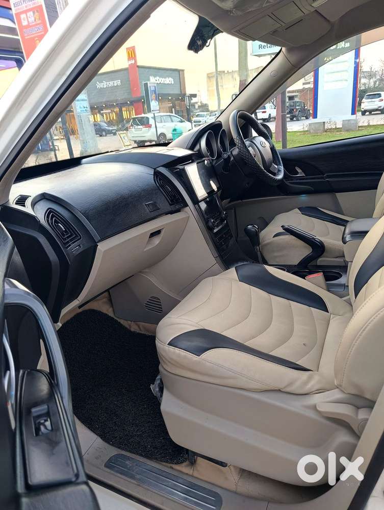 Mahindra Xuv500 At W6 2wd, 2017, Diesel