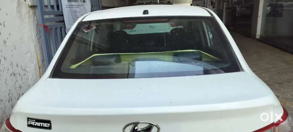 Hyundai Xcent 2022 Petrol 144000 Km Driven
