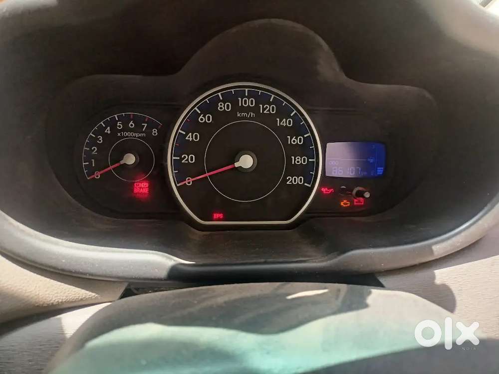 Hyundai I10 2011 Cng & Petrol 86000 Km Driven