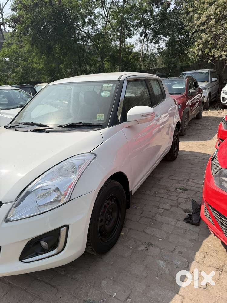 Maruti Suzuki Swift Vxi 1.2 Abs Bs-iv, 2016, Petrol