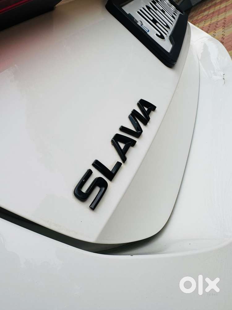 Skoda Slavia 1.0 Tsi Style At, 2023, Petrol