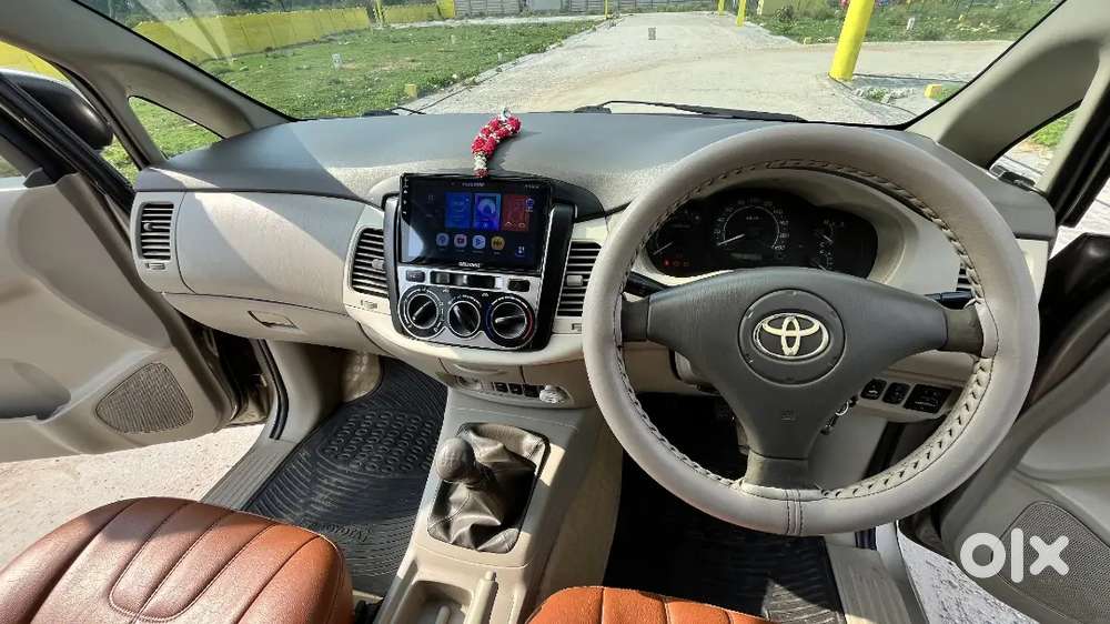 Toyota Innova 2011 Diesel Well Maintained