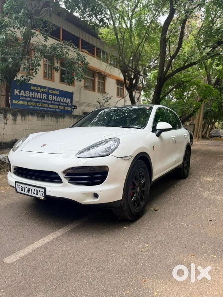 Porsche Cayenne 2013 Diesel 74000 Km Driven