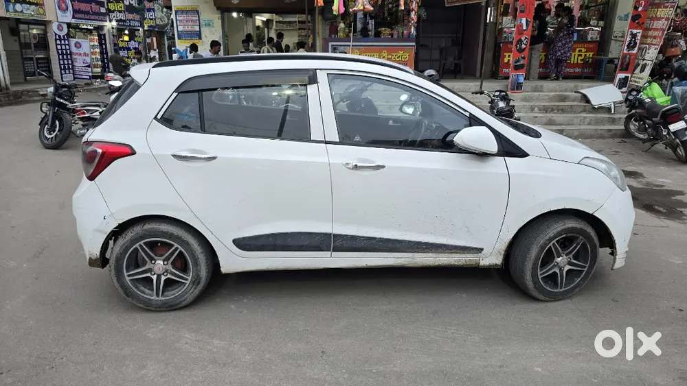 Hyundai Grand I10 2015 डीज़ल मैनुअल