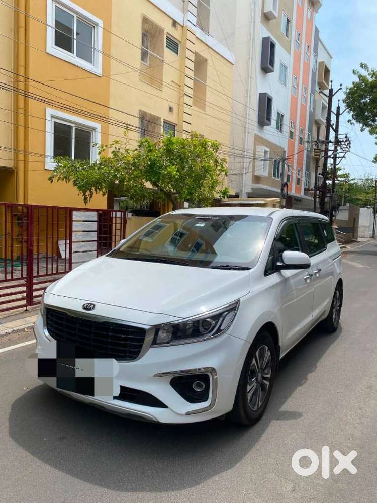 Kia Carnival Premium, 2021, Diesel