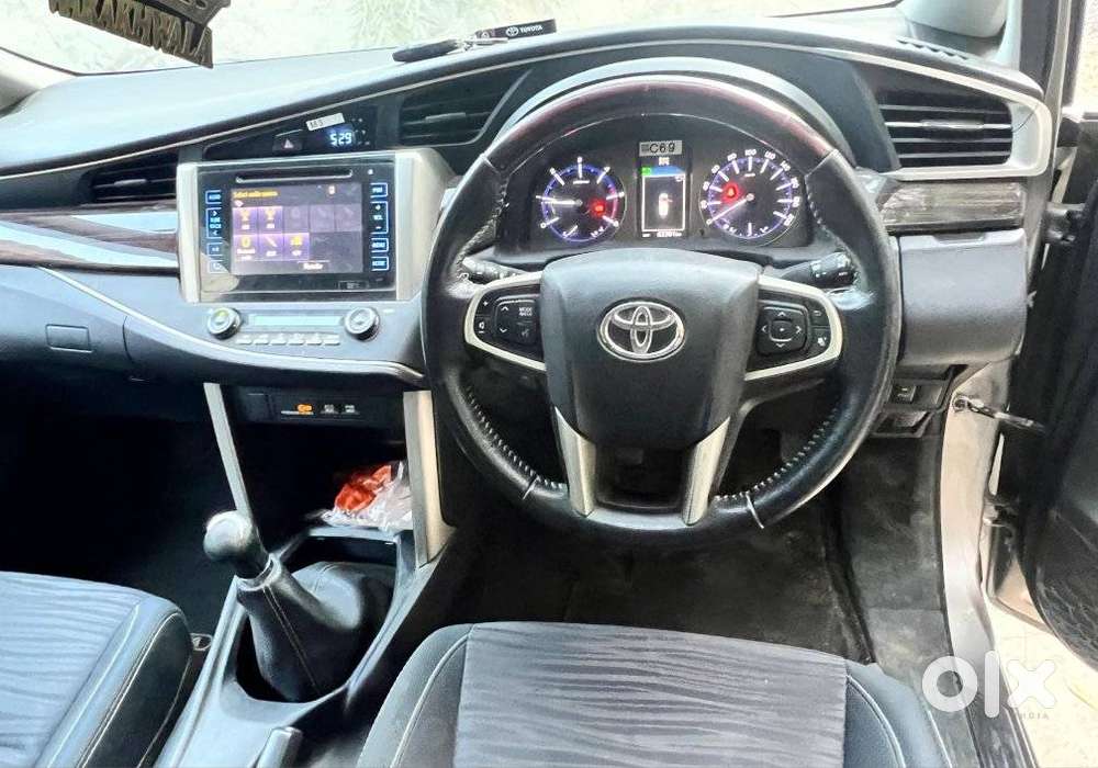 Toyota Innova Crysta